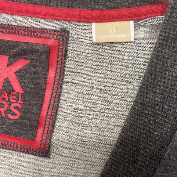 MICHAEL KORS WOMEN'S SPORTY V-NECK HALF ZIP JACKET - Picture 5 of 12